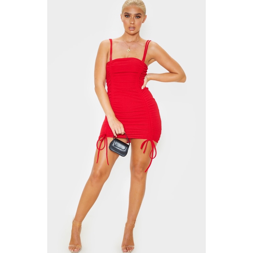 🌸 Red Ruched Dress